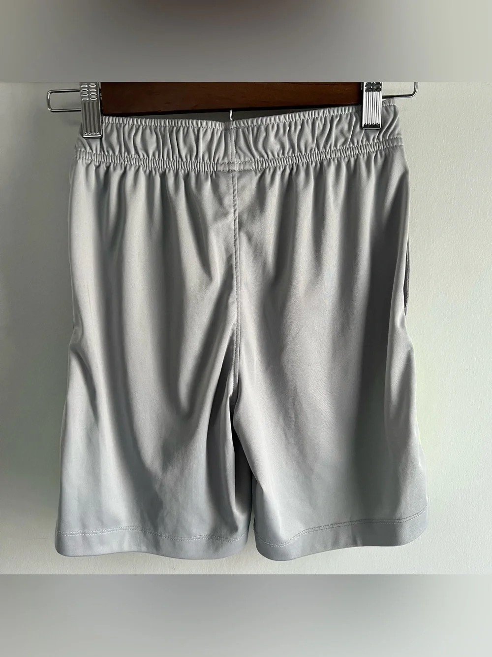 Nike Dri-FIT Boys Size S Small Gray Neon Green Athletic Basketball Shorts